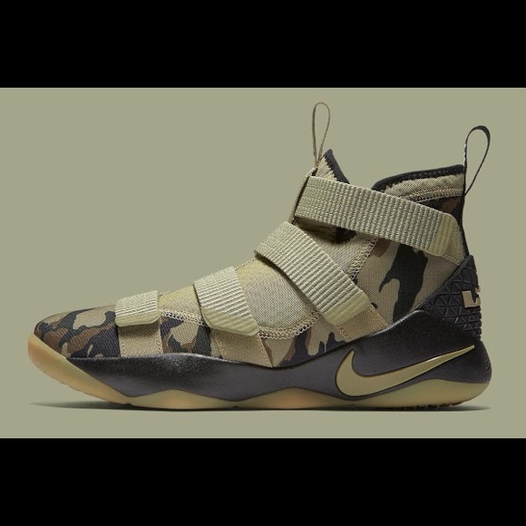 lebron 11 camo